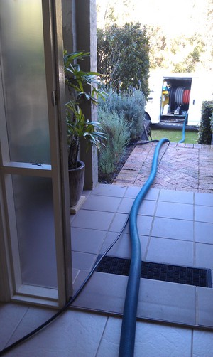 Derek Jeanneret Carpet Cleaning Northern Beaches Pic 2 - Truckmounted equip