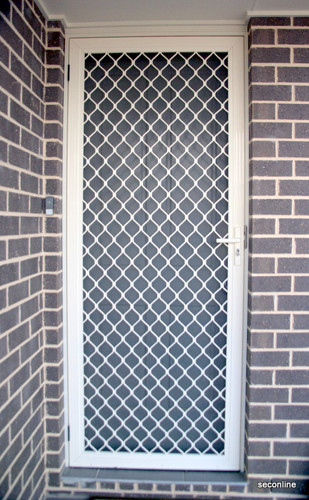 Bay Glass Pic 2 - 007 barrier door