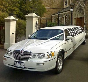 1300 Limo Now Pic 4