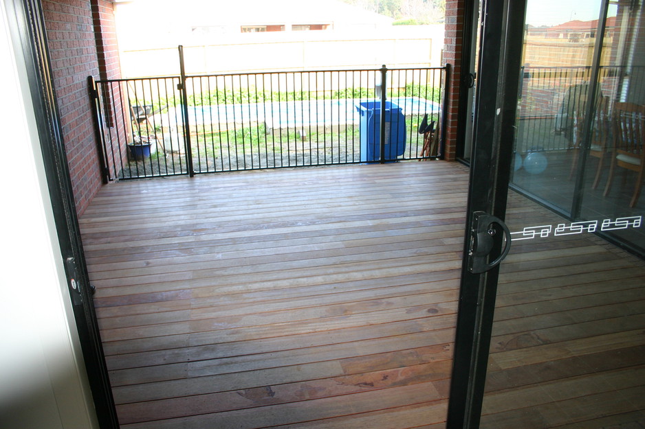 Tim and Steve's Starts with Studs Carpentry Cranbourne Pic 1 - deckingclyde