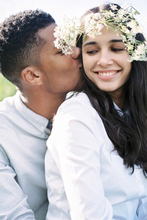 Britt Spring Photography Pic 4 - Love and kisses Engagement photography Brisbane Fine photographer