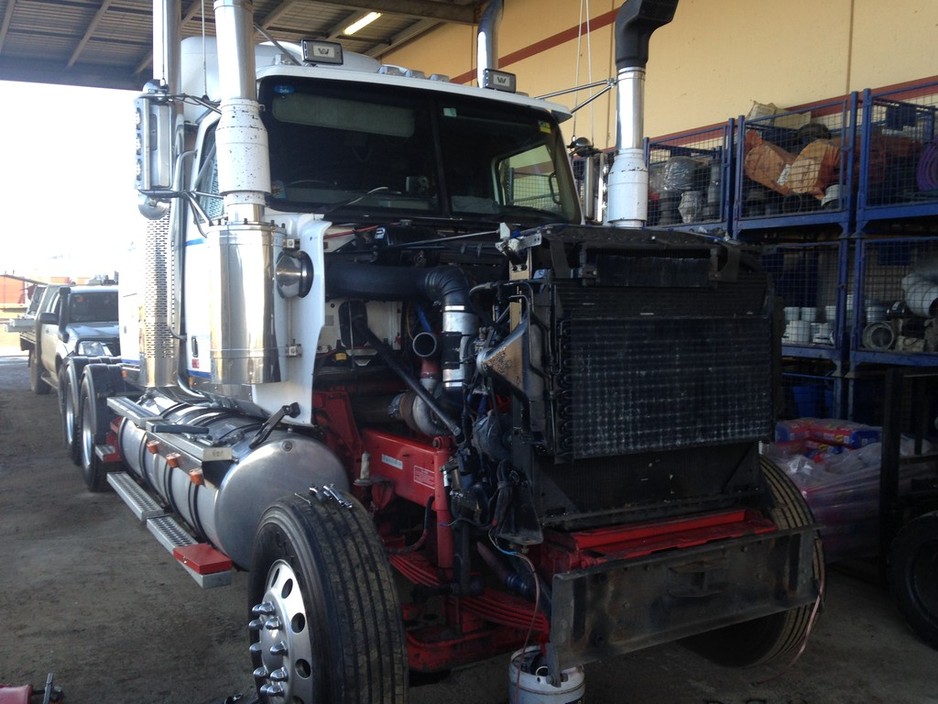 Boag's Diesel Mechanics Pic 1 - Removing Cummins motor for rebuild