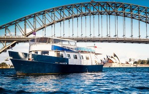 Glamor Entertainment Pic 5 - Sydney Harbour Cruise by glamor Bucks night cruise Private Charter cruises wwwglamorcomau