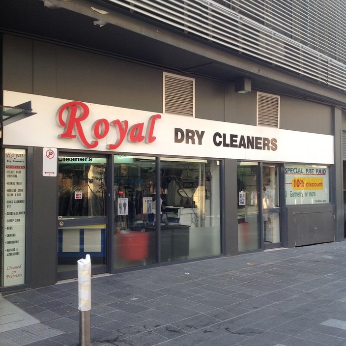 Royal Dry Cleaners Pic 1