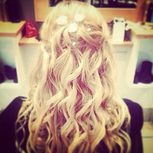 Hair and Brides By Lizzie Hillard Pic 3