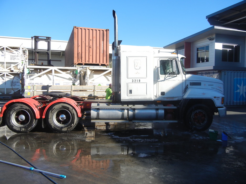 Truck Washing Experts Pic 2 - After clean