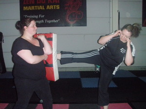 Versatile Fitness Pic 3 - Girls Only KickboxingFitness