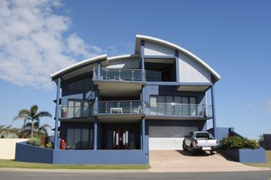 Hurricane Metal Roofing Pic 2 - Curved roofing