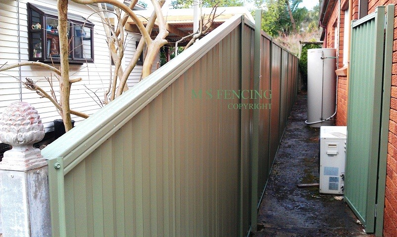 M S Fencing Pic 1 - Colorbond Fence