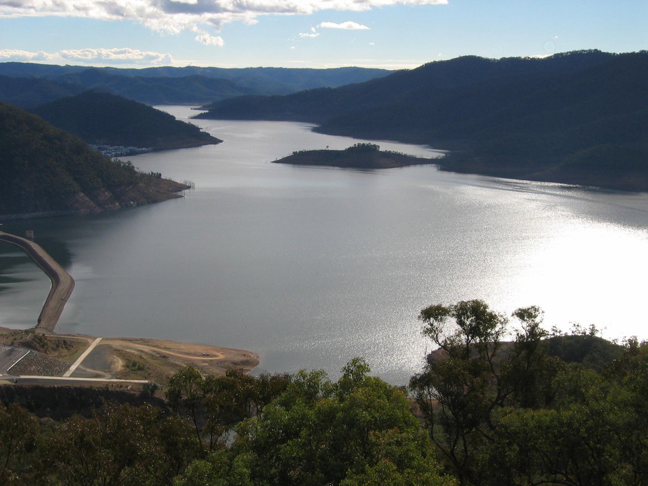 RobynsNest Bed & Breakfast Pic 1 - amazing lake views