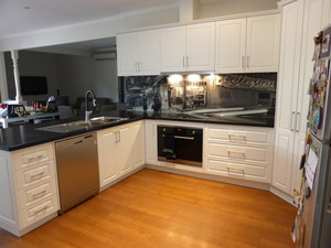 M.J. Harris Carpentry Pic 5 - Kitchen Renovation in Essendon