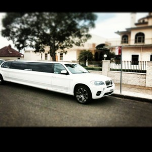 Oz Limo Hire Pic 4