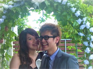 Min Wu Marriage Celebrant Bilingual Chinese English Pic 4 - Happy HK Couple 32 Hanrahan Street Robertson 4109 Mina 04 3288 3268