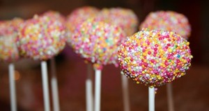 Tastefully Sweet Pic 2 - 100s and 1000s Cake Pops