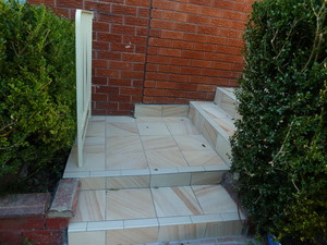 P C Tiling Pic 4 - steps and landing