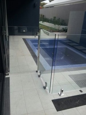 Superior Glass Pool Fencing Pic 4 - glasspoolfencing1