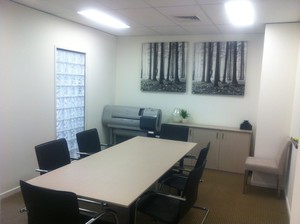 West Grand Place Serviced Offices Pic 4 - Meeting Room