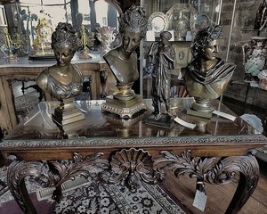 Nicklebys Antiques Pic 2