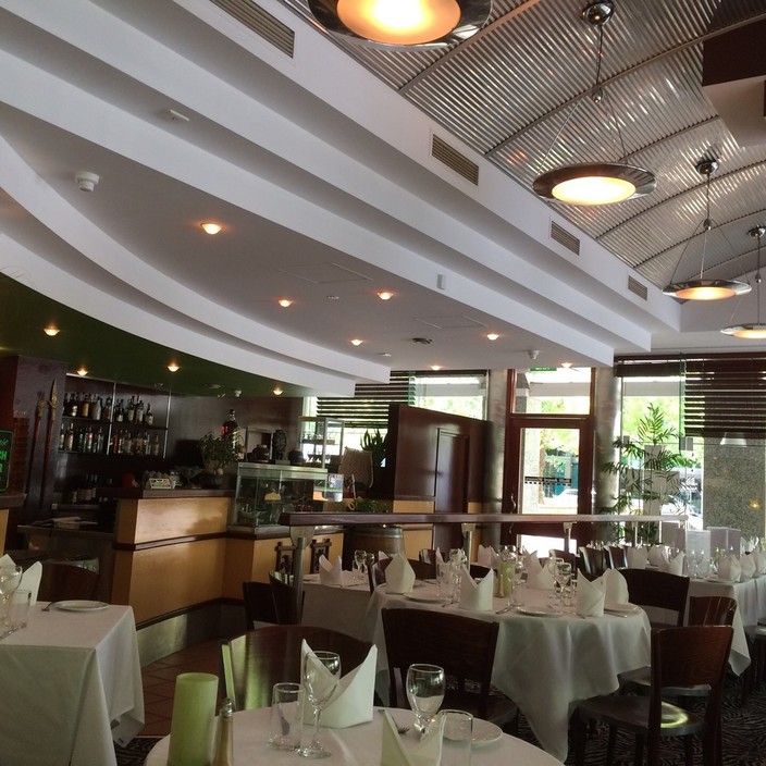 Banana Leaf Restaurant & Cafe Pic 1 - Interior