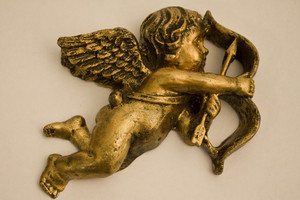 Tandis Pic 5 - Cupid and Other WallMounted Resin Statues