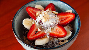 Calypso Cafe & Juice Bar Pic 5 - Acai Bowl