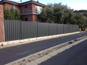 Team Work Fencing Contractors Pic 5 - Colorbond Fencing