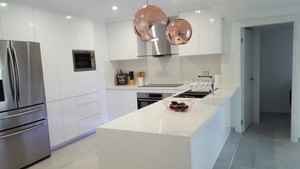 Flash Electrical & Data Pic 3 - Hanging pendants above kitchen bench