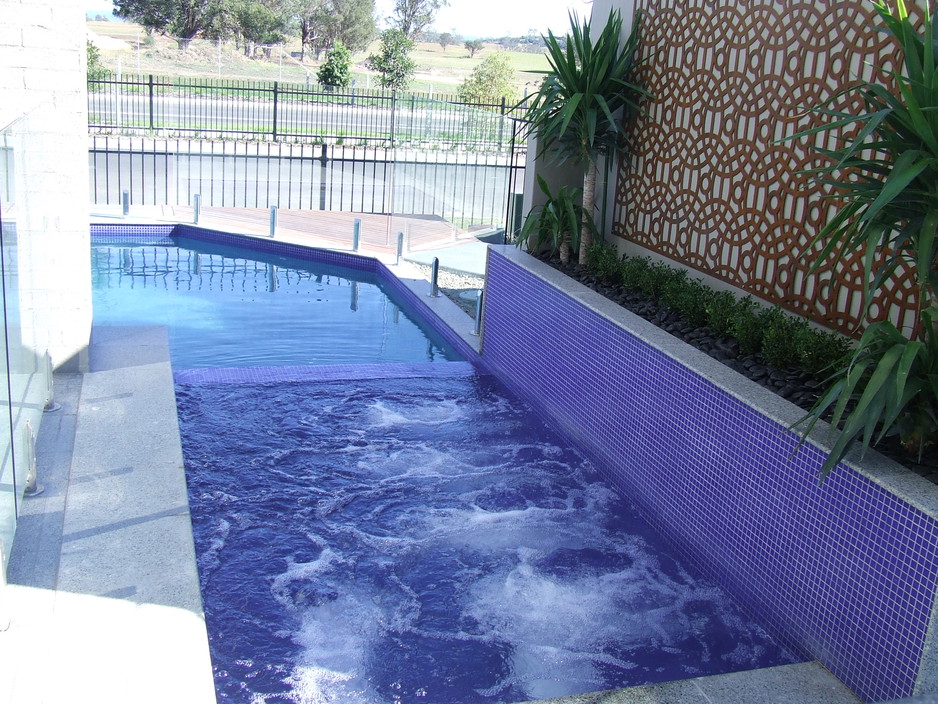 Resort Pools and Spas Pty Ltd Pic 1