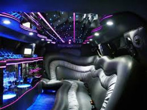 Bailey's Limousines Pic 2 - Inside of the Chrysler