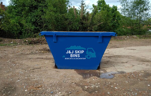 J&J Skip Bins Pic 3