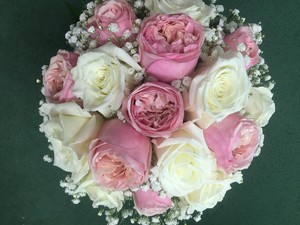 Cheryl-Lee Florist & Bridal Pic 2 - Soft and subtle