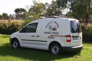 Pizza Party Hire Pic 4 - Mobile Pizza on the Move