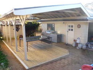 Get Hammered Pic 5 - Timber pergola and decking