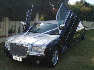 Vogue Limousines Pic 2 - Scissor Doors