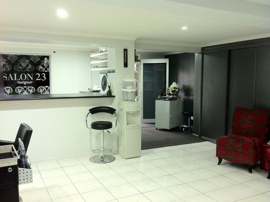 Salon 23 Pic 2