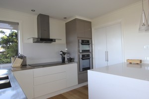 Bay of Fires Beach House Pic 3 - Kitchen and pantry door