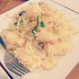 Eastern Dumpling House Pic 5 - Salt and pepper squid