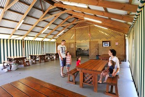 Stockton Beach Holiday Park Pic 3