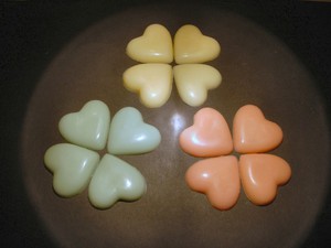 Scentsational Soy Pic 3 - heart sample melts