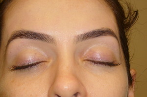 Brow-zing Pic 3