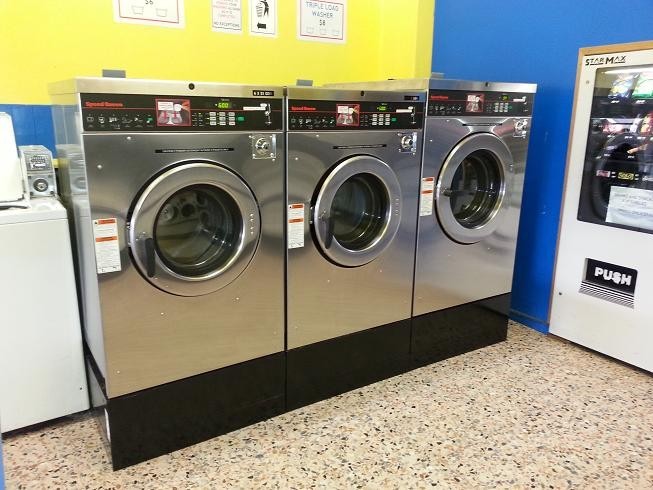 Sydney Road Coin Laundrette Pic 1 - JUMBO WASHERS GREAT FOR DOONAS AND BLANKETS