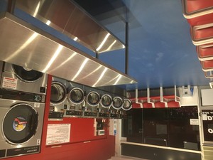 Colyton Red Express Laundromat Pic 3