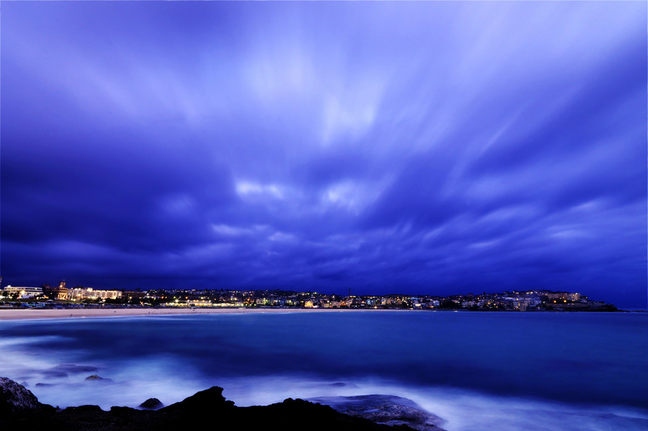 ALHP Professional Photographic Services Pic 1 - Bondi Twilight Copyright AnnaLouise Howard