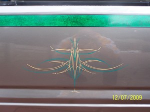 Smirks Signworks Pic 2 - custom pinstriping