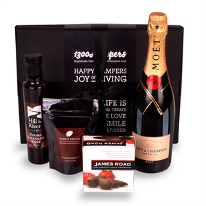 1300 HAMPERS Pic 3 - Chocolate Lovers Moet