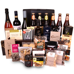 1300 HAMPERS Pic 4 - Corporate Luxe