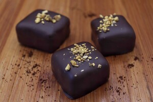 Chocolate Corner Pic 4 - Hazelnut Gianduja with Passionfruit Ganache Gourmet Bars