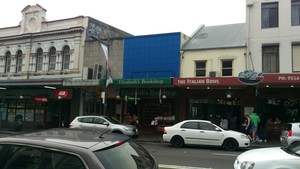 Elizabeth's Secondhand Bookshop Pic 3 - Outside