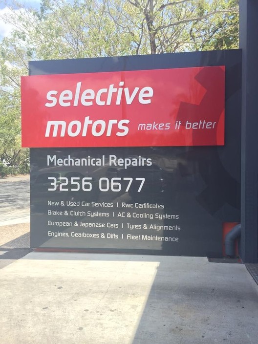 Selective Motors Pic 2 - Front sign of Selective Motors as shown on their Facebook