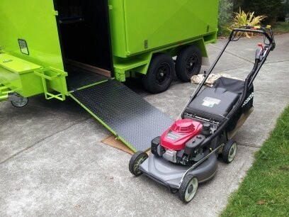 Steve and Ali's Garden Care Pic 1 - Honda Commercial mower